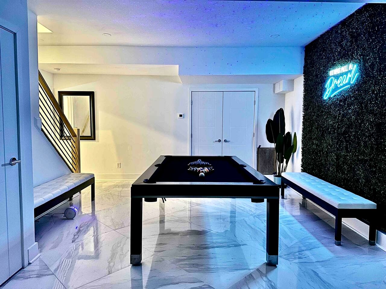 Opulent Modern Vacation Rental Paradise near Catawba River in North Carolina