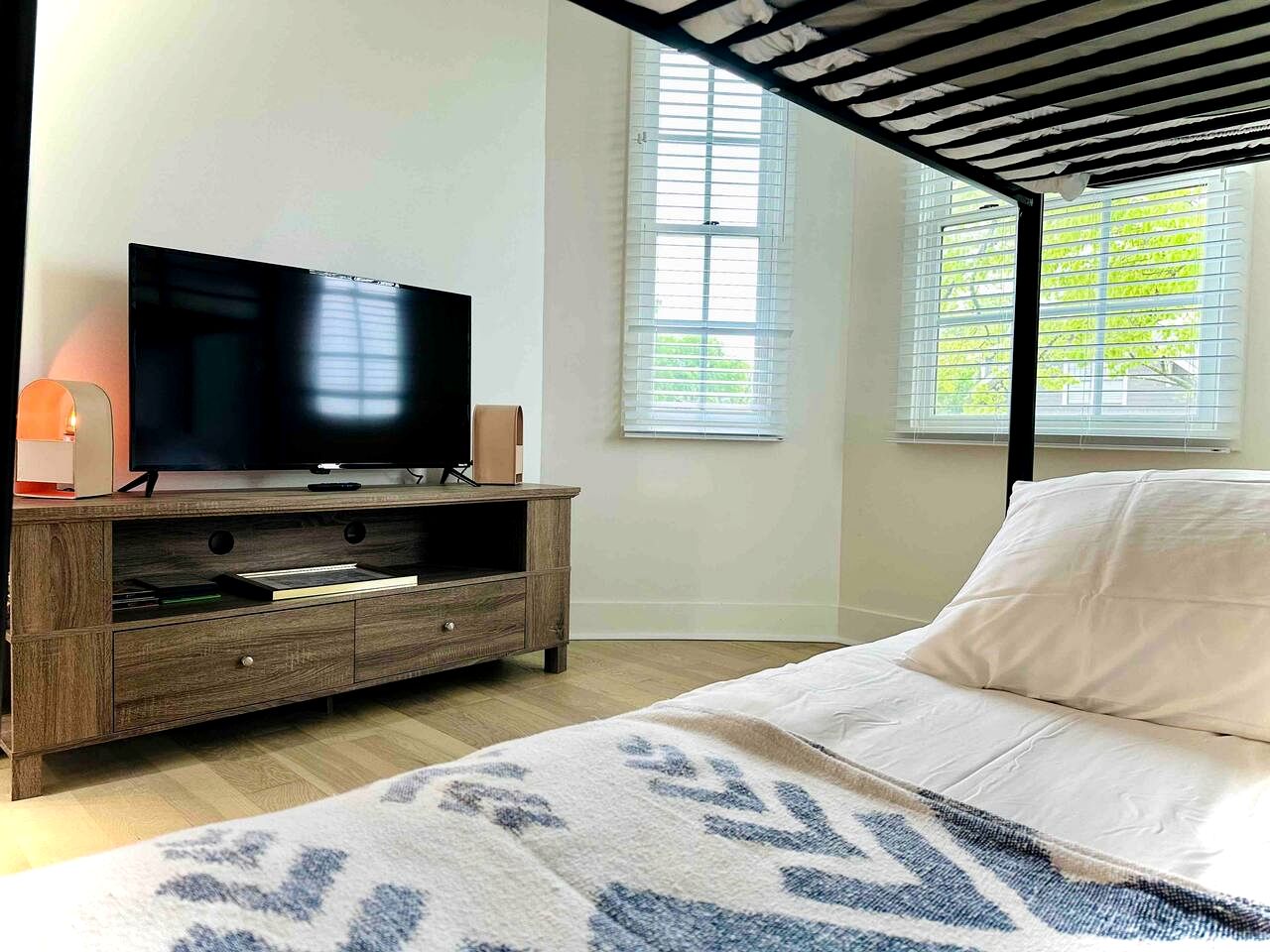 Opulent Modern Vacation Rental Paradise near Catawba River in North Carolina