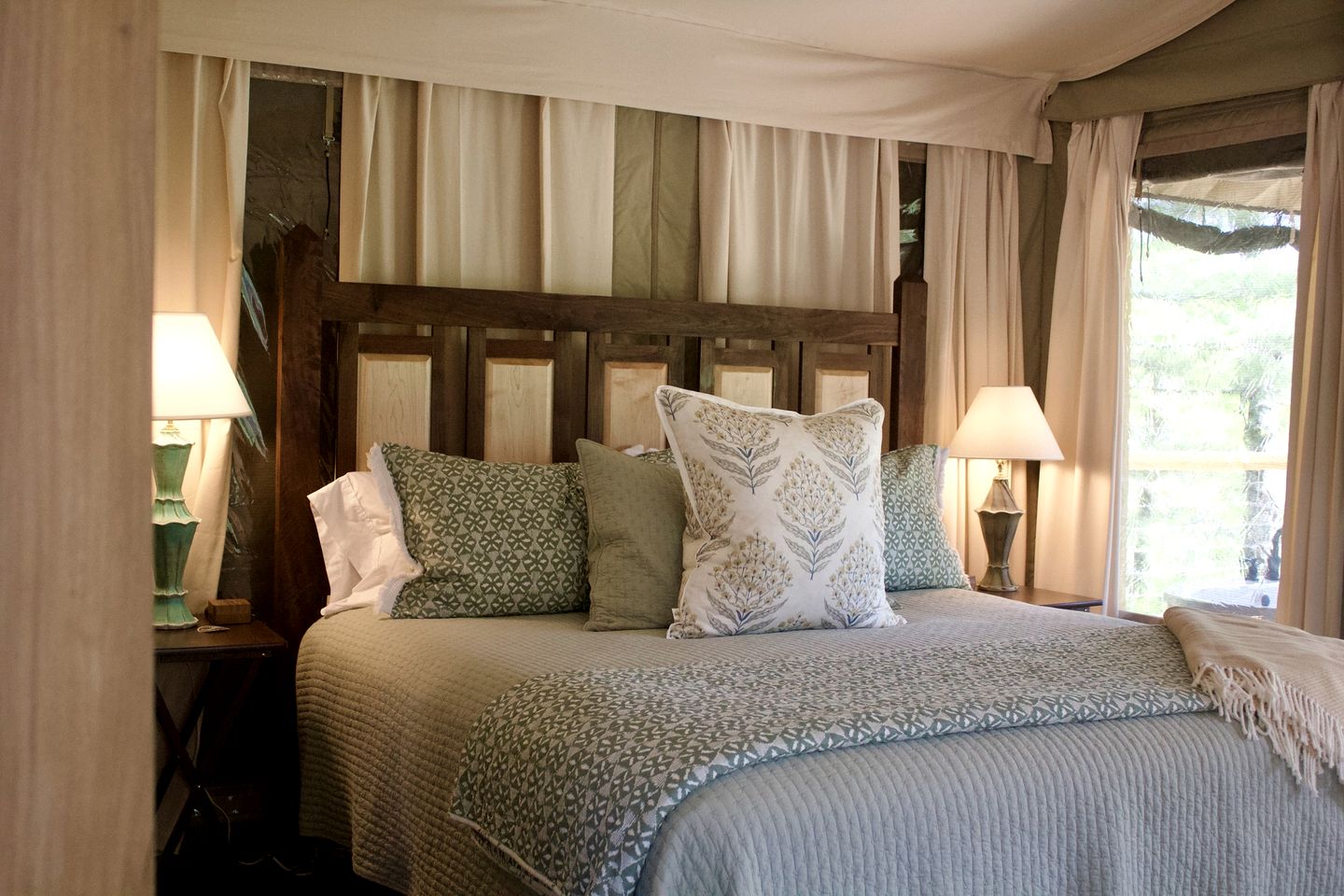 Secluded Tree Tent with Outdoor Soaking Tub & Pizza Oven Near Blue Ridge Waterfalls, Zirconia, North Carolina