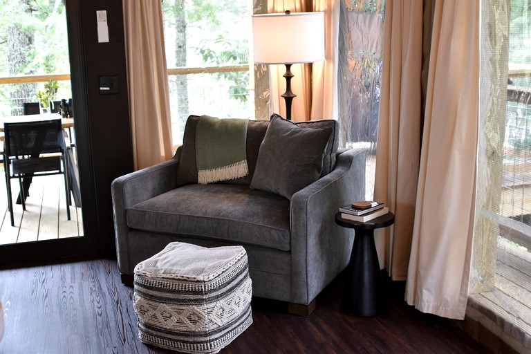 Vacation Rentals (United States of America, Zirconia, North Carolina)