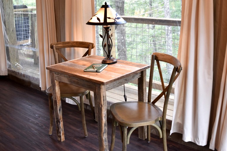 Vacation Rentals (United States of America, Zirconia, North Carolina)