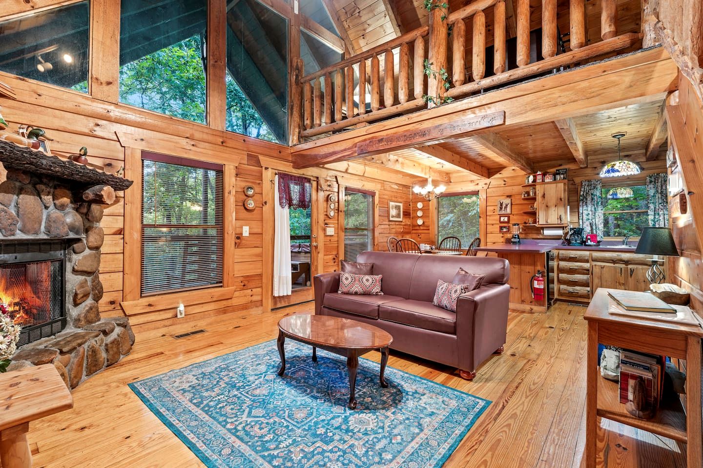 Secluded Smoky Mountain Cabin with Hot Tub & Fireplace near Pigeon Forge, Tennessee