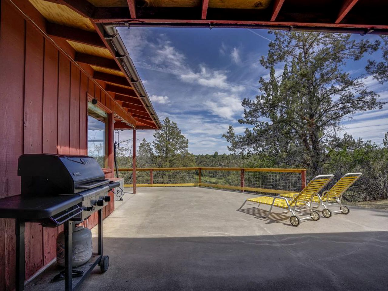 Cabin Rental on Deschutes River, Oregon