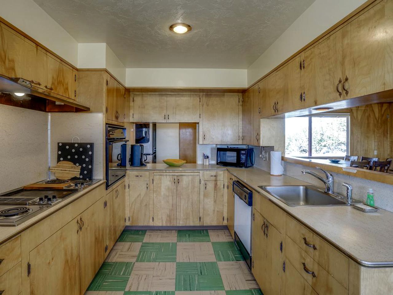 Cabin Rental on Deschutes River, Oregon