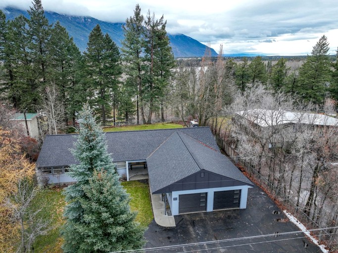 Cabins (United States of America, Columbia Falls, Montana)