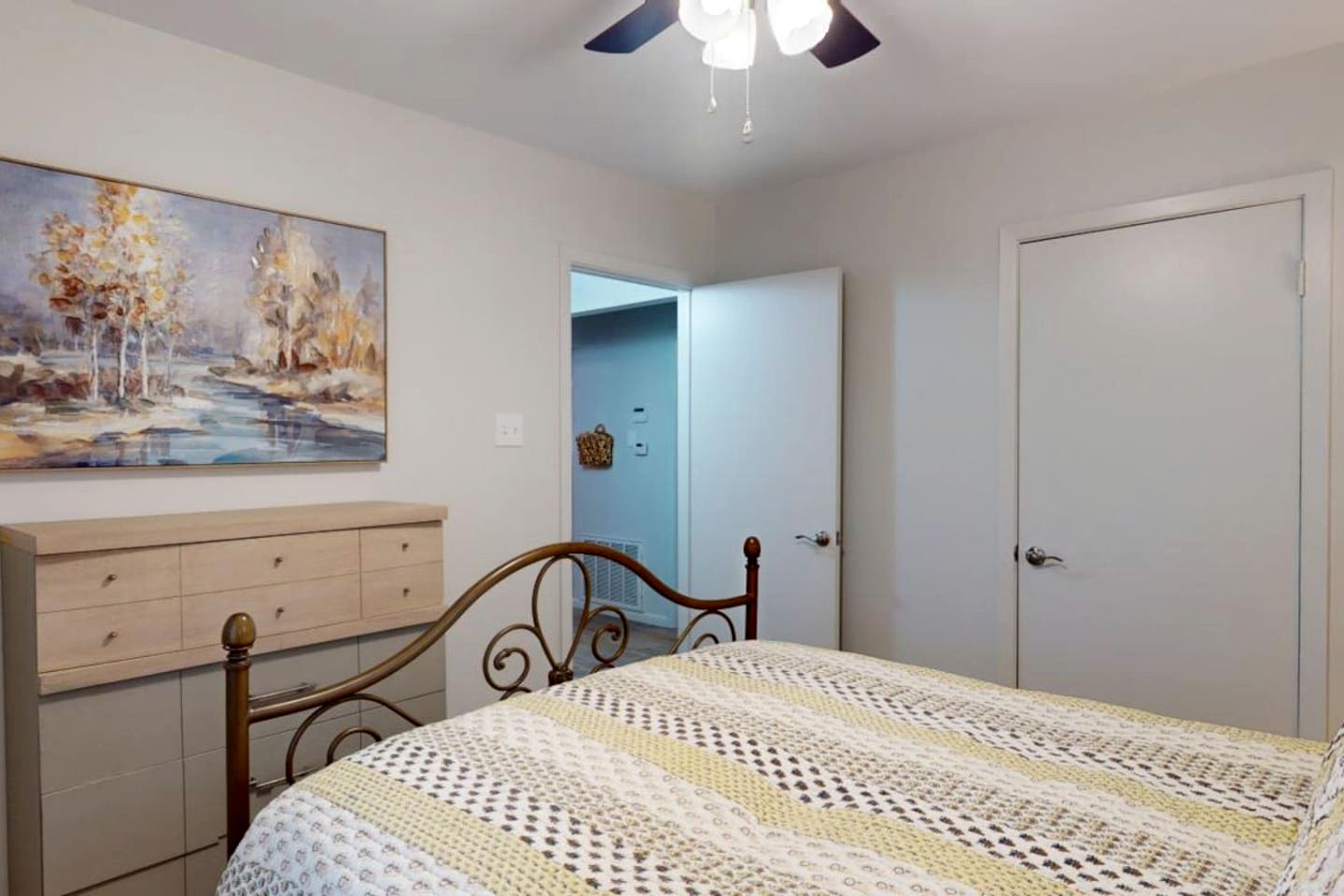 Remodeled Mid-Century Home Near Downtown & Hwy 6 in College Station, Texas