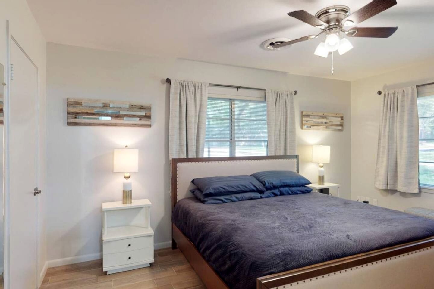 Remodeled Mid-Century Home Near Downtown & Hwy 6 in College Station, Texas