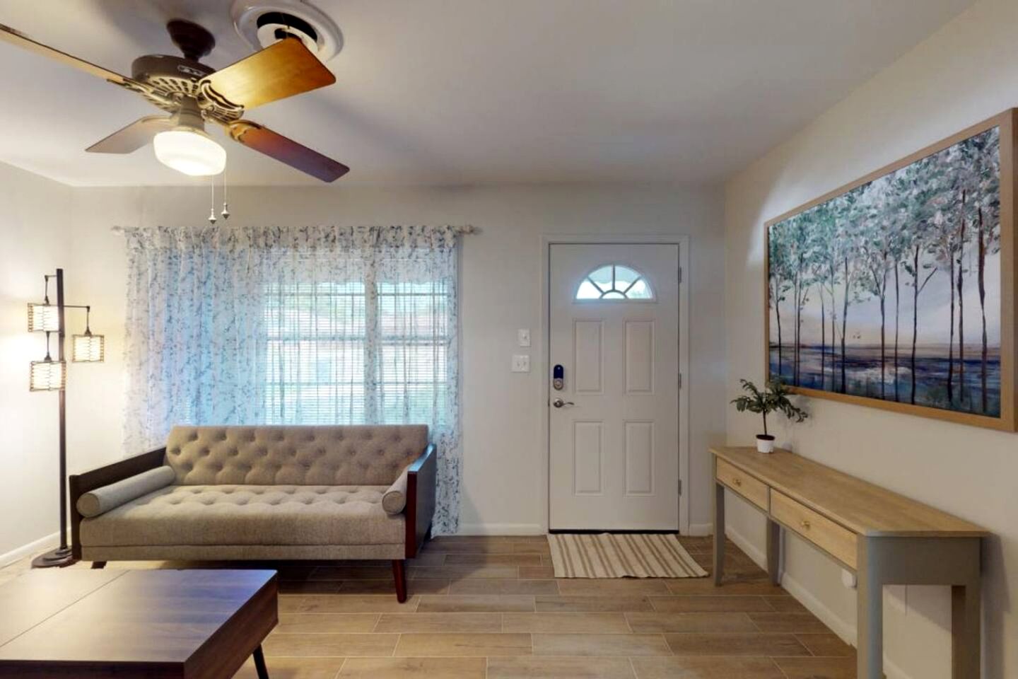 Remodeled Mid-Century Home Near Downtown & Hwy 6 in College Station, Texas