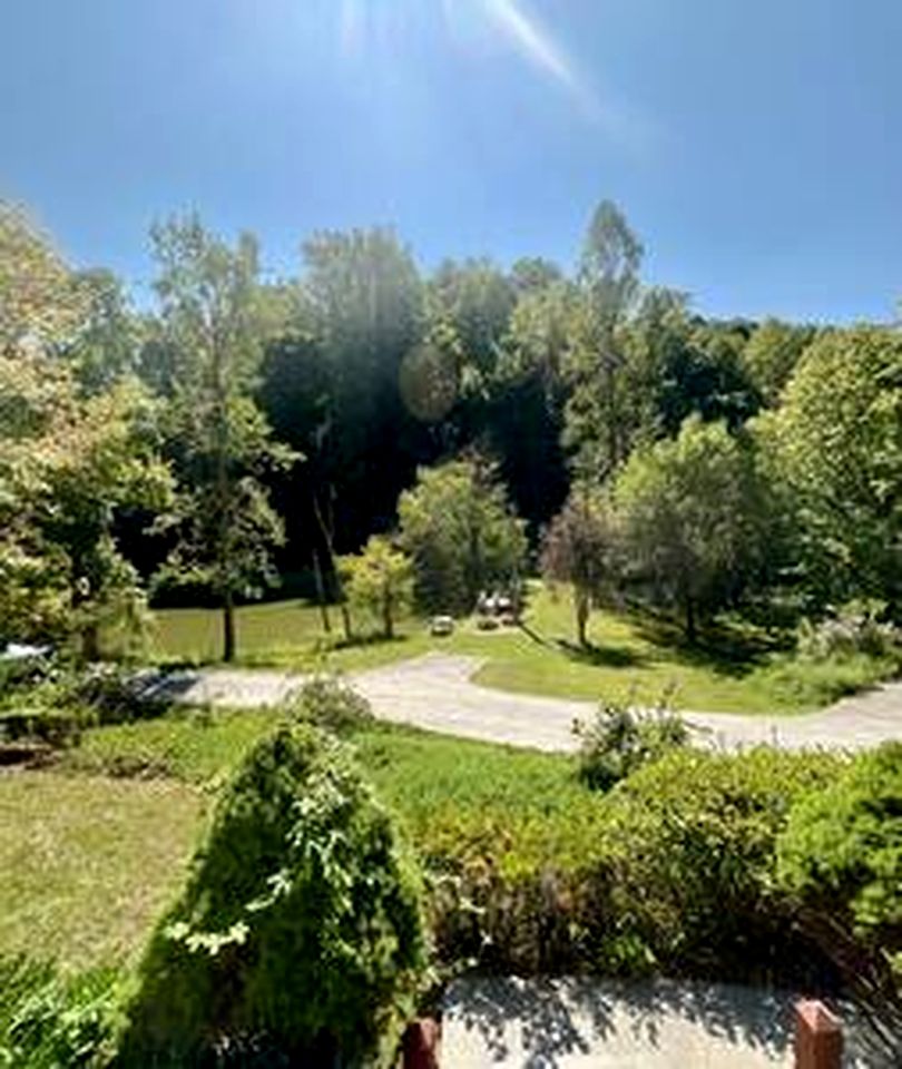 Sweet Comfy Cabin with Beautiful Hiking Trails and Outdoor Adventures in TN