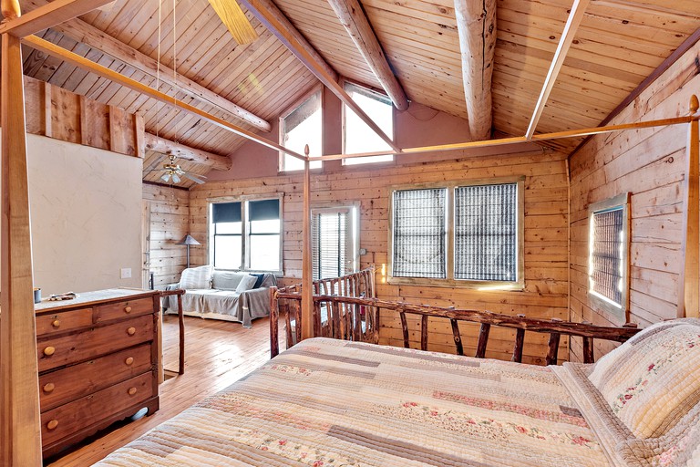 Log Cabins (United States of America, Fredericksburg, Texas)