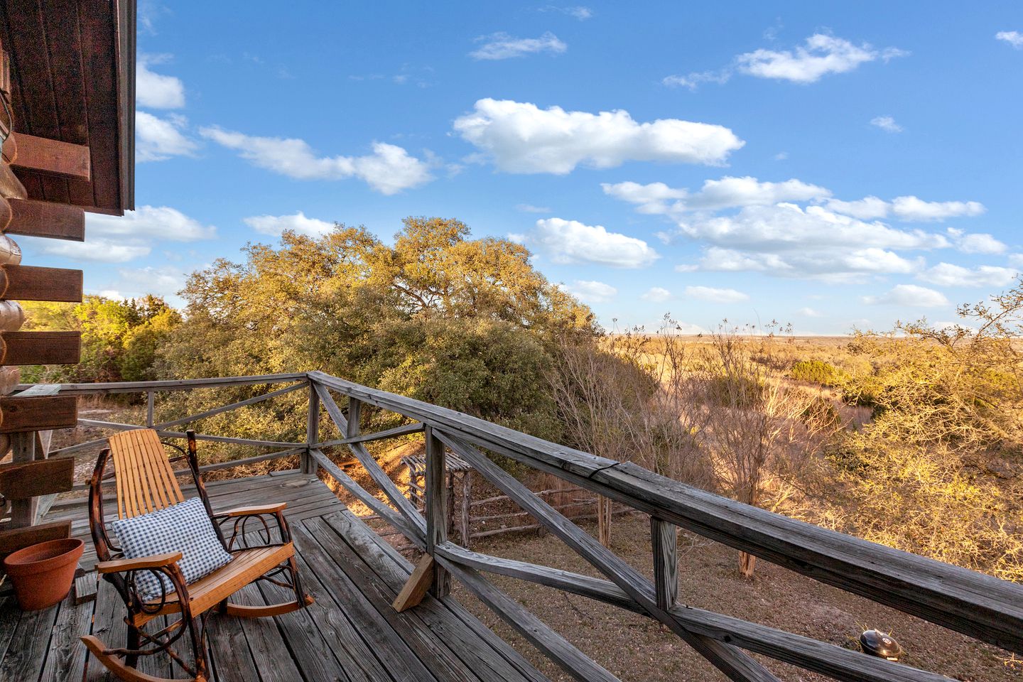 Gorgeous Rustic Log Cabin with Fire Pit and Grill near Top Wineries in Fredericksburg, Texas