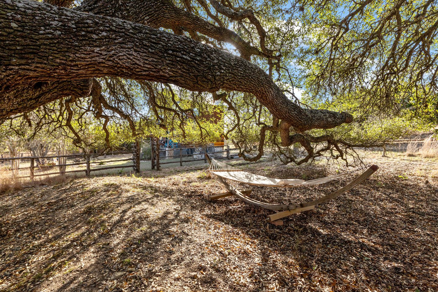 Gorgeous Rustic Log Cabin with Fire Pit and Grill near Top Wineries in Fredericksburg, Texas