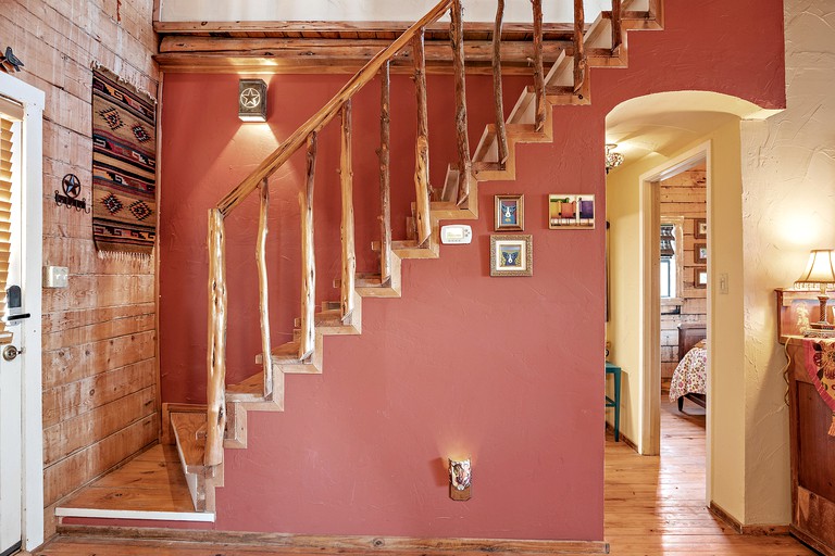 Log Cabins (United States of America, Fredericksburg, Texas)