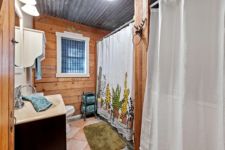 Log Cabins (United States of America, Fredericksburg, Texas)