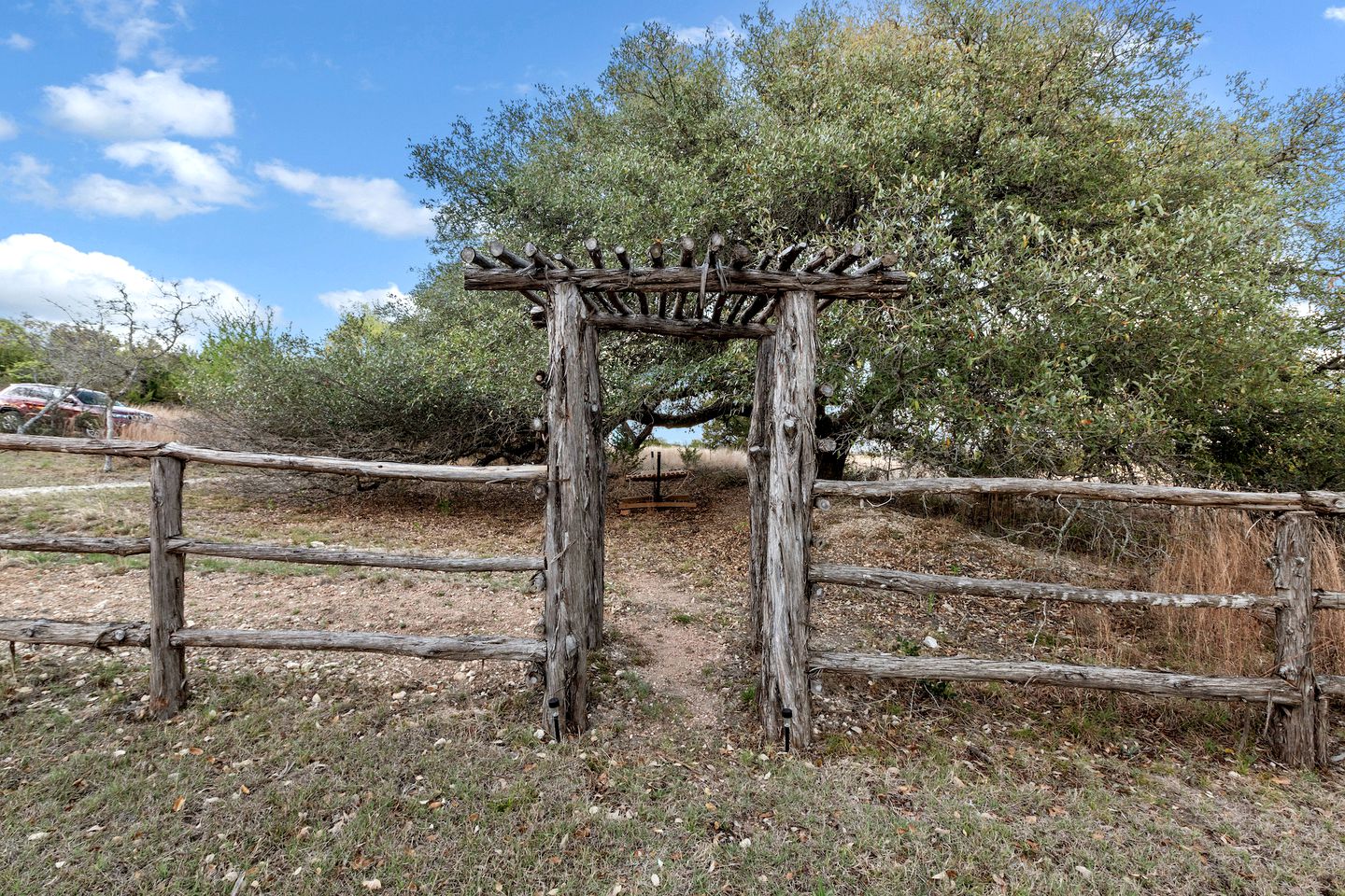 Gorgeous Rustic Log Cabin with Fire Pit and Grill near Top Wineries in Fredericksburg, Texas