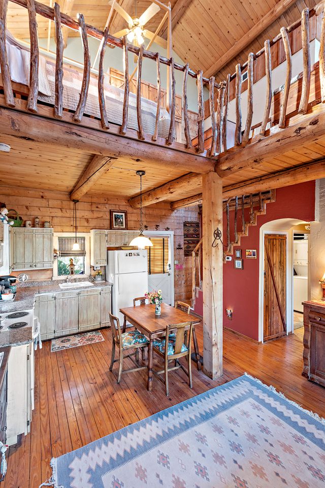 Gorgeous Rustic Log Cabin with Fire Pit and Grill near Top Wineries in Fredericksburg, Texas