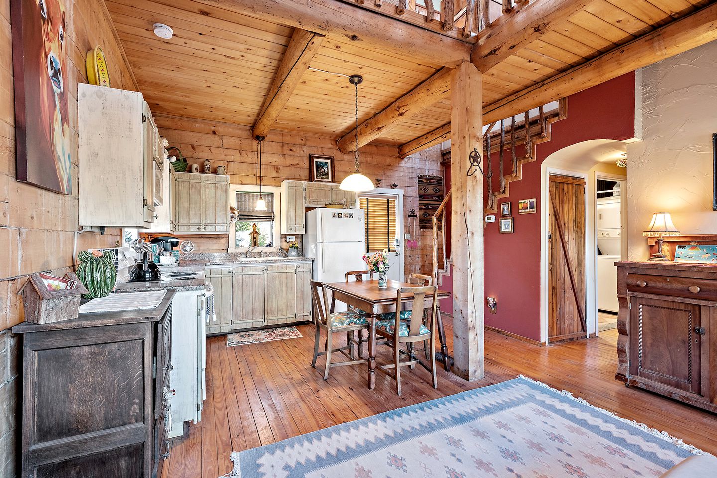 Gorgeous Rustic Log Cabin with Fire Pit and Grill near Top Wineries in Fredericksburg, Texas
