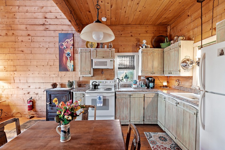 Log Cabins (United States of America, Fredericksburg, Texas)