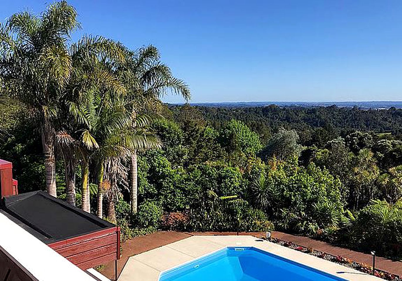 Modern Bed and Breakfast in Tropical Setting near Lion Rock on North Island