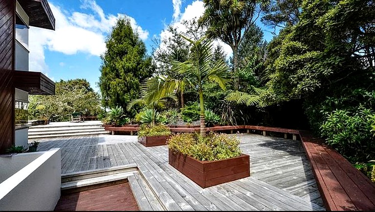 Nature Lodges (Auckland, North Island, New Zealand)