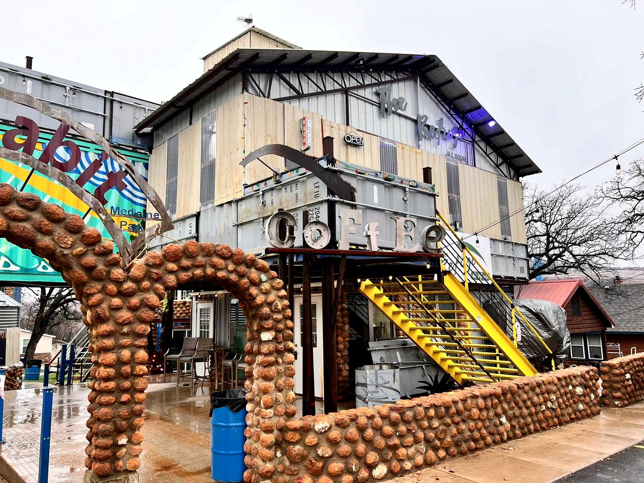 Wheelchair-Accessible Tiny House with Patio Near Bath Lake in Medicine Park, Oklahoma