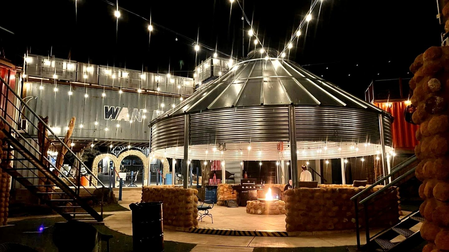 Wheelchair-Accessible Tiny House with Patio Near Bath Lake in Medicine Park, Oklahoma