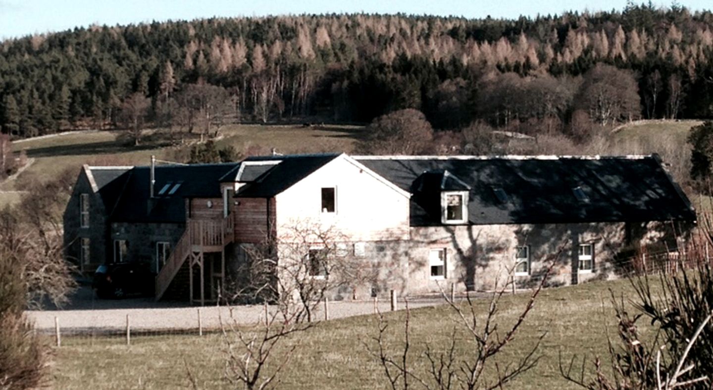 Beautiful Accommodation for a Couples' Getaway near Cairngorms National Park, Aberdeenshire