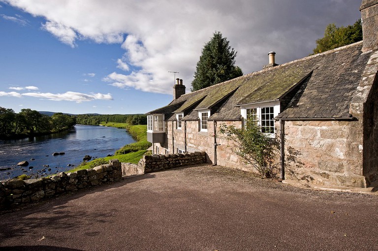 Cottages (Aboyne, Scotland, United Kingdom)