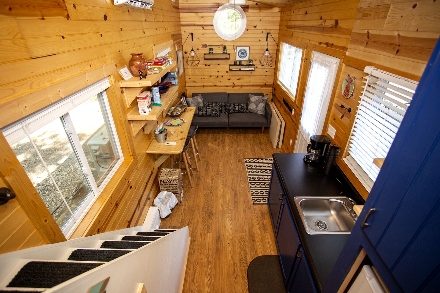 Charming Tiny Cabin for Romantic Weekends Away in North Carolina