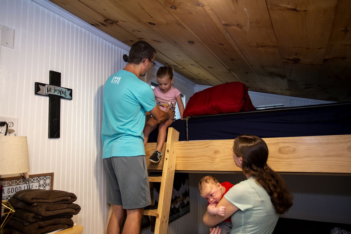 Cozy Tiny House Glamping Destination in Mill Spring, North Carolina