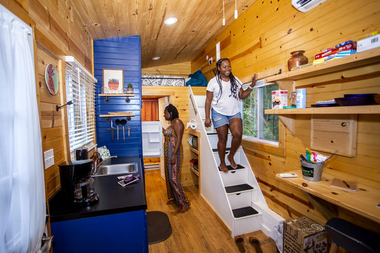 Charming Tiny Cabin for Romantic Weekends Away in North Carolina