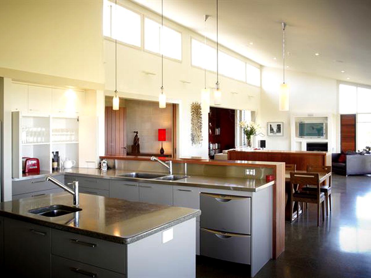 Vineyard Holiday Villa with Swimming Pool in Hastings, New Zealand