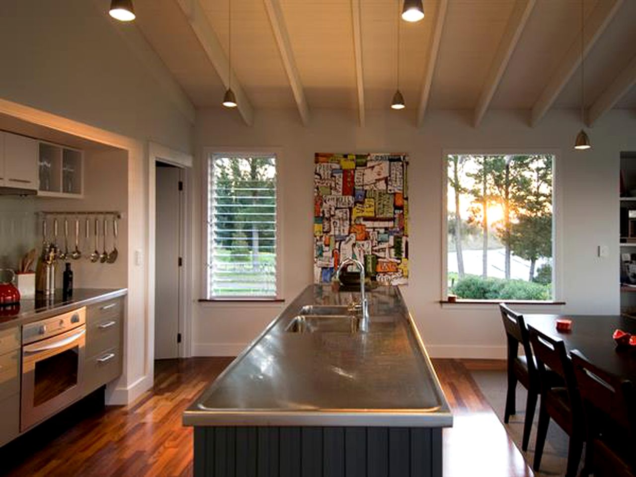 Contemporary Holiday Rental with Swimming Pool on Hawke’s Bay Vineyard, New Zealand