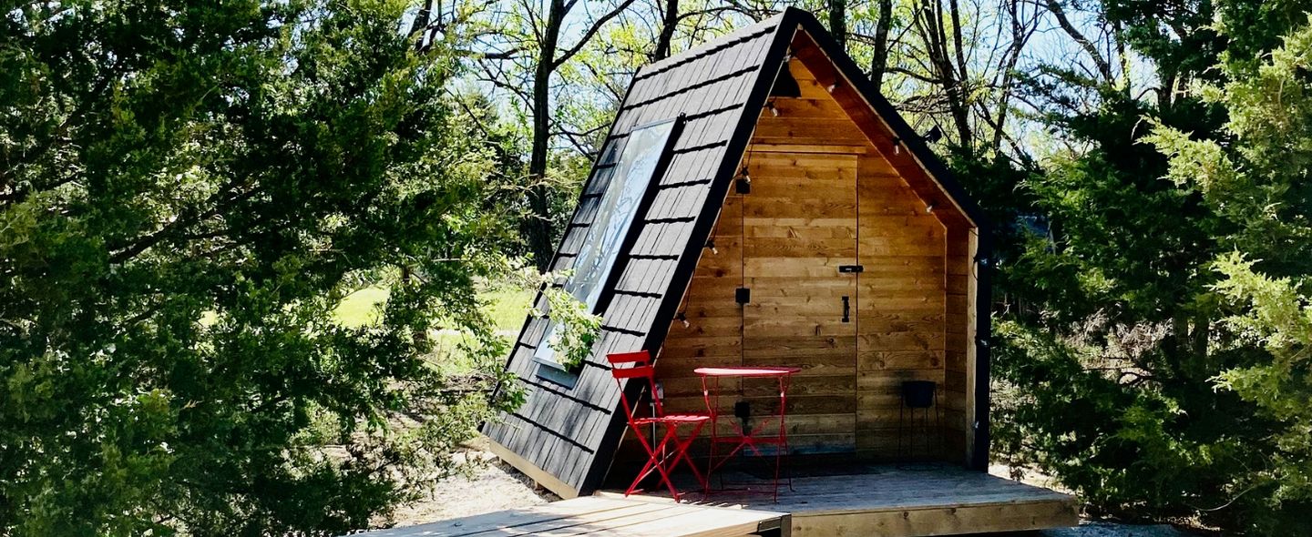 Charming A-Frame Cabin Experience with Campfire Vibes in Humboldt, Kansas