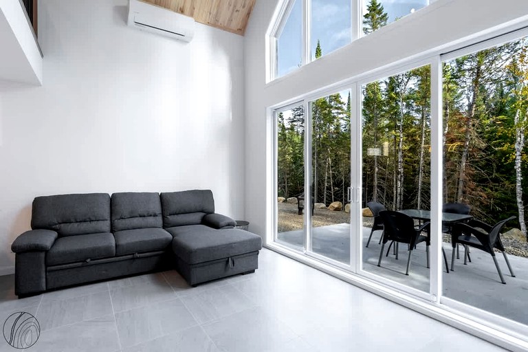 Tiny Houses (Canada, Matawinie Regional County Municipality, Quebec)