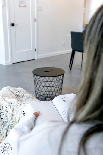 Vacation Rentals (Canada, --, --)