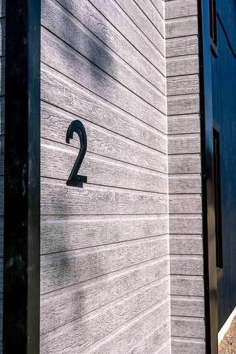 Vacation Rentals (Canada, --, --)