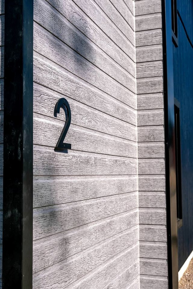 Tranquil Forest Mini-Chalet Retreat Near Chute-à-Bull Park in St-Côme, Quebec