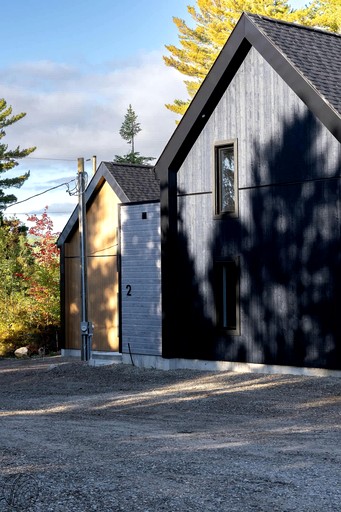 Vacation Rentals (Canada, --, --)