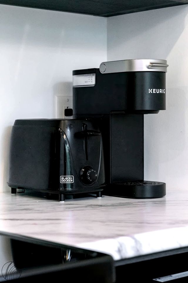 Charming Woodland Mini-Chalet Retreat Near Chute-à-Bull Park in St-Côme, Quebec