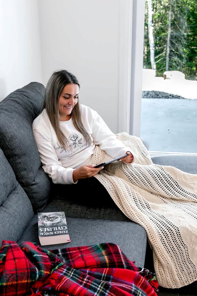 Cozy Mini-Chalet Retreat Steps from Chute-à-Bull Park in St-Côme, Quebec