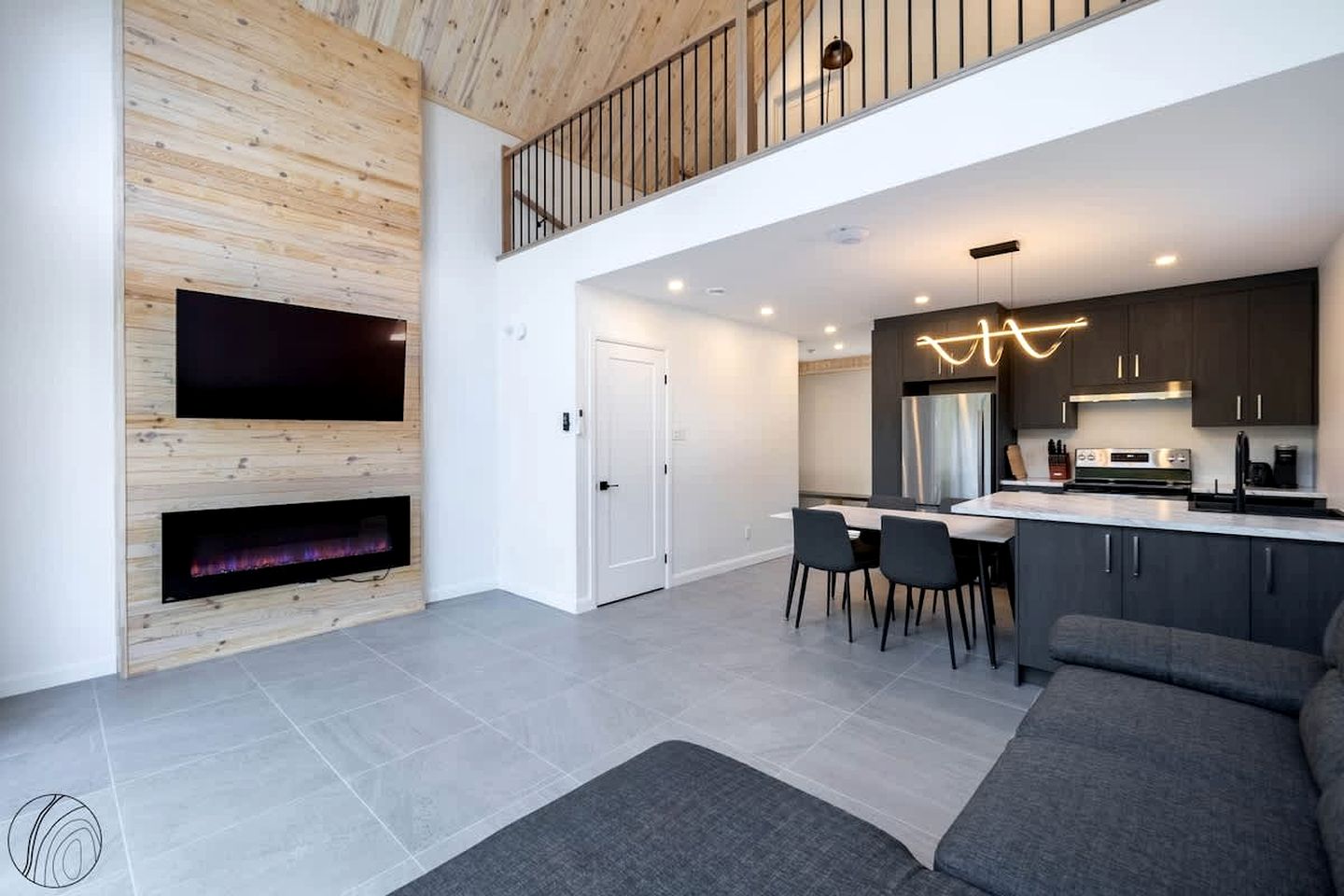 Cozy Mini-Chalet Retreat Steps from Chute-à-Bull Park in St-Côme, Quebec