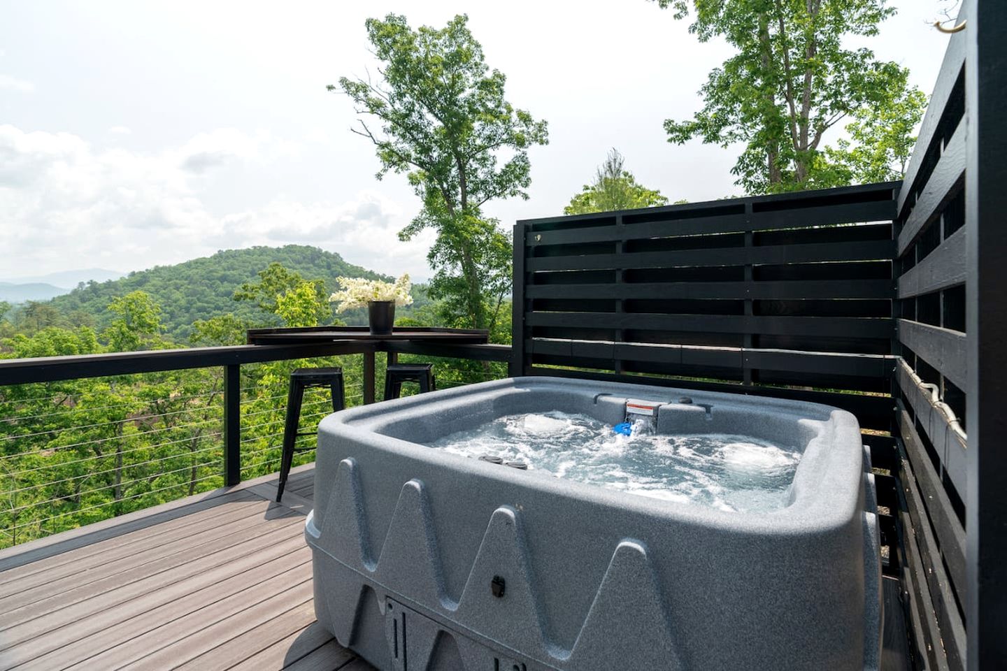 Cozy Dome Retreat Near Great Smoky Mountains, Tennessee