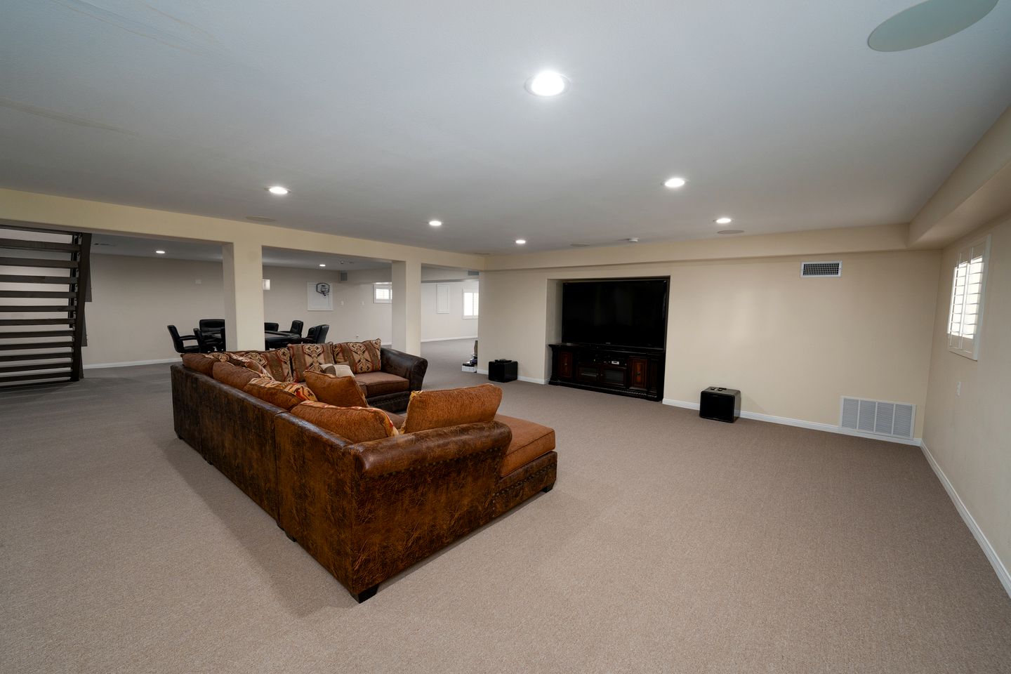 Fantastic Group Cabin with Fireplace and Spacious Game Room in Big Bear City, California