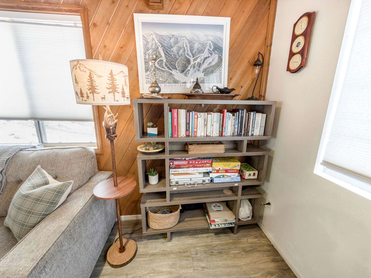 Cabin with Hot Tub & Forest Pine Retreat Cozy Getaway in Big Bear, California