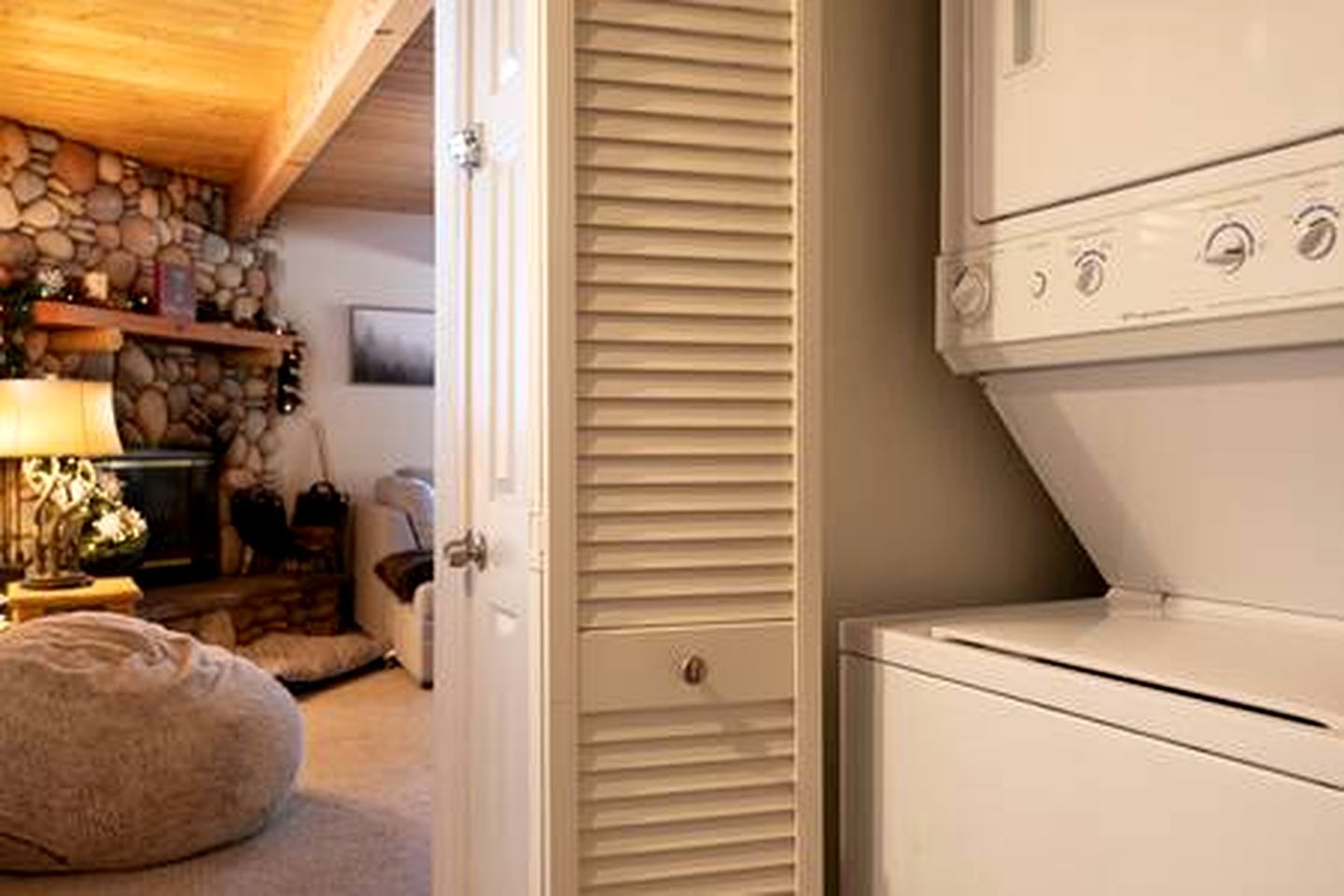 Family-Friendly Cabin with Foosball Table and Cozy Interior in California