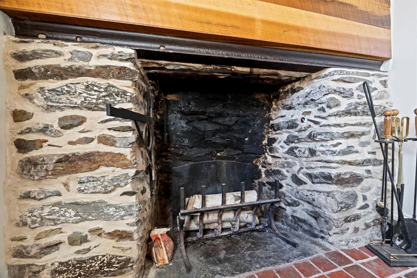 Historic Stone Cottage with Hot Tub and Hammock, Minutes from Downtown Harpers Ferry, West Virginia