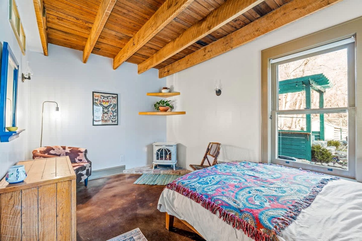 Historic Stone Cottage with Hot Tub and Hammock, Minutes from Downtown Harpers Ferry, West Virginia