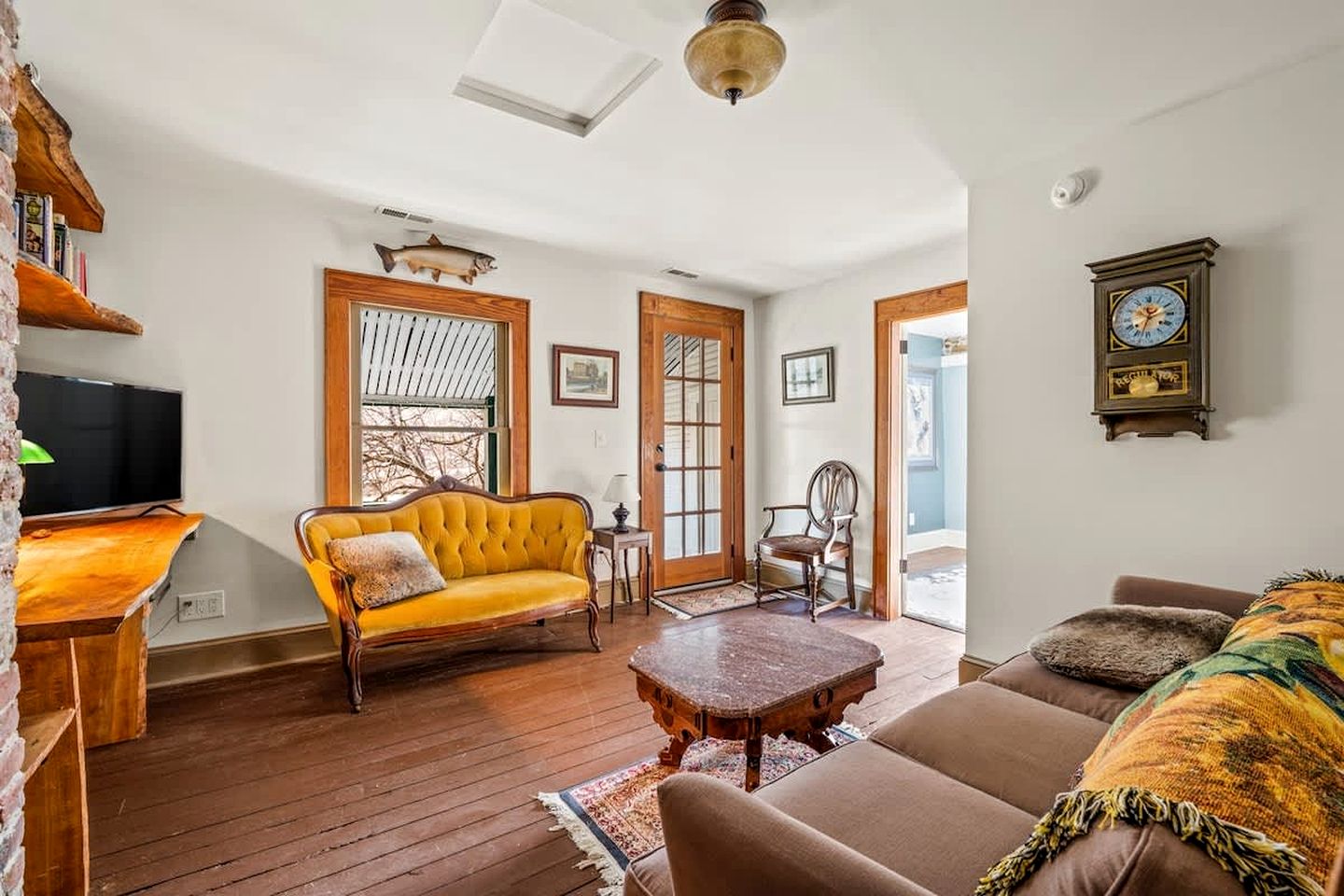 Historic Stone Cottage with Hot Tub and Hammock, Minutes from Downtown Harpers Ferry, West Virginia