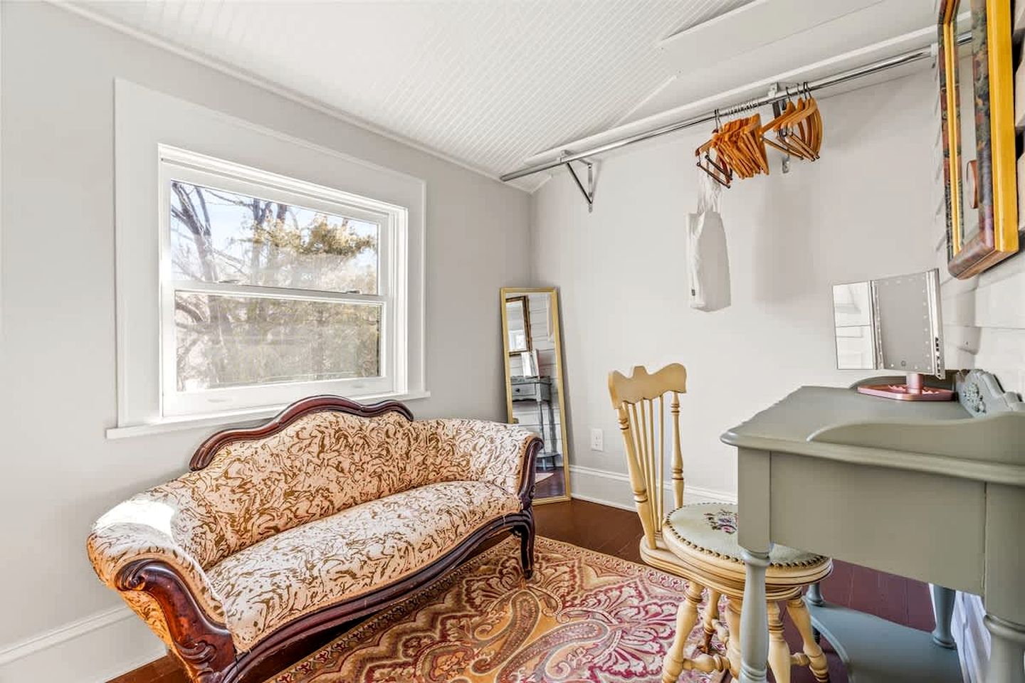 Historic Stone Cottage with Hot Tub and Hammock, Minutes from Downtown Harpers Ferry, West Virginia